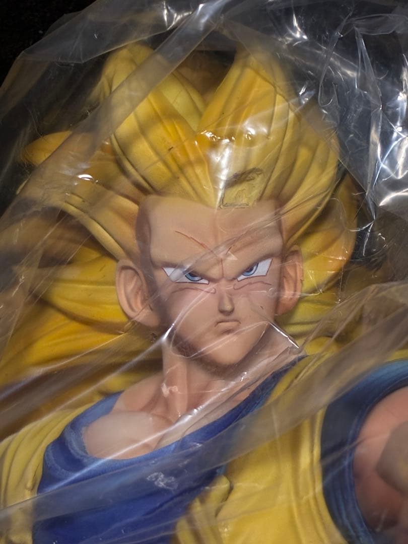 ドラゴンボール　スーパーサイヤ人3 孫悟空　約32cm 新品未使用品。