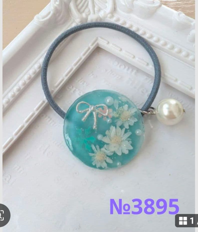 リリィ様お取り置き№3894 うさぎ型フラワーレジンヘアゴム