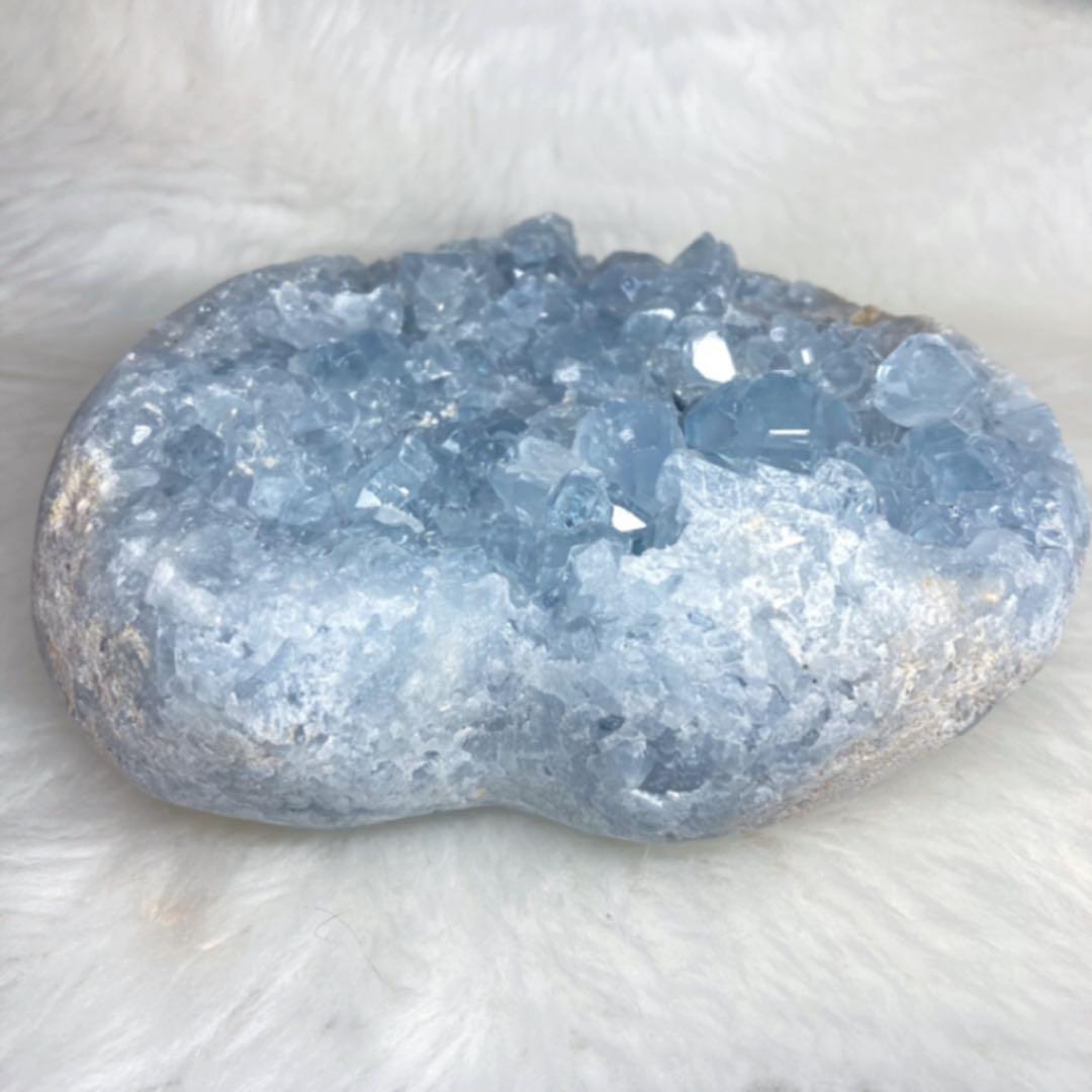 ☆ 可愛い！1.2kg！セレスタイト (天青石) ハート型　原石