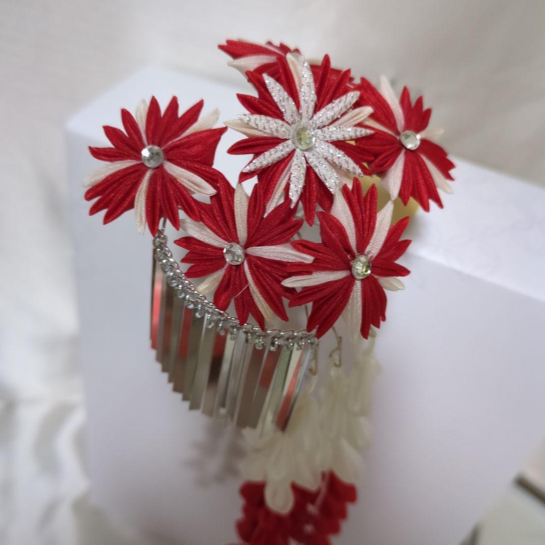 七五三　７歳用 昭和レトロ　鮮やか着物　小物一式付き