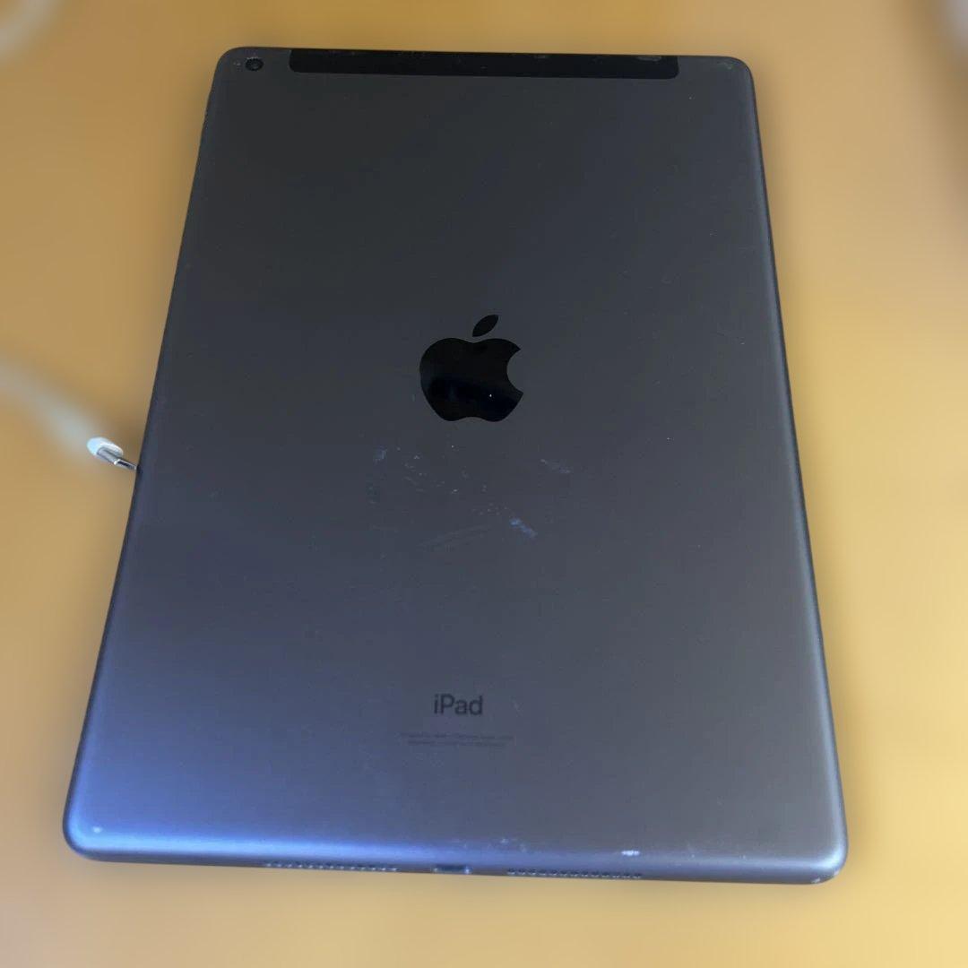 ♡*様 Apple iPad Air 2 64 GB スペースグレー