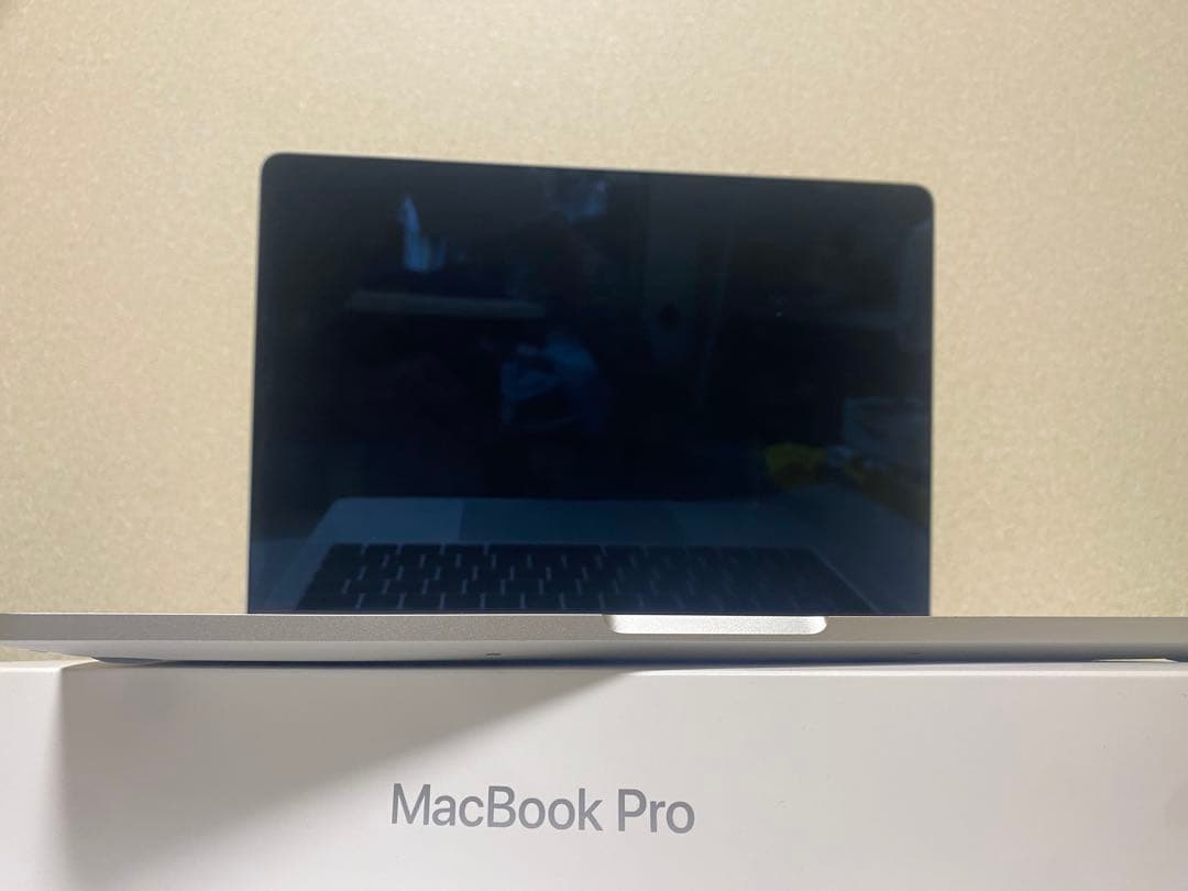 【付属完備品】MacBook Pro 13インチ.