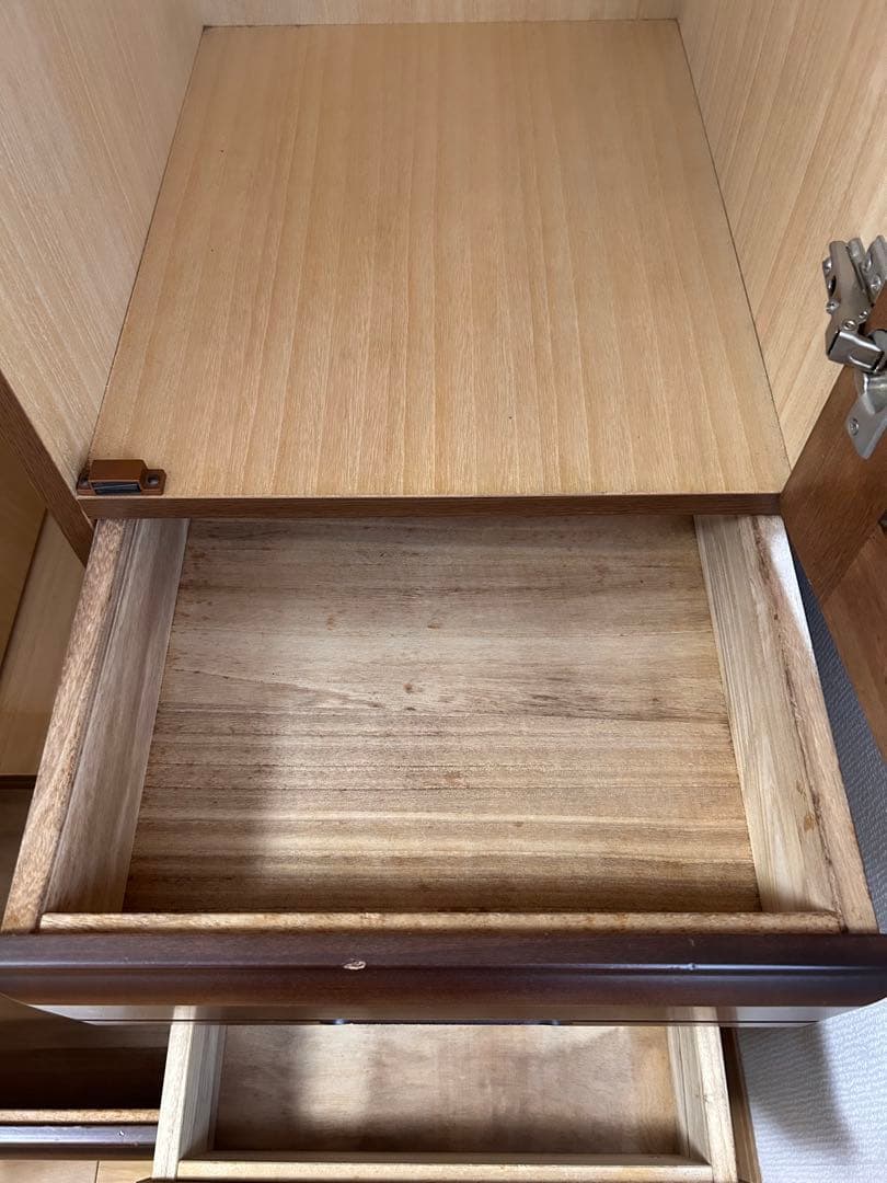 鏡・引き出し・収納棚付きワードローブ（洋服タンス）光家具工業 メルローズ