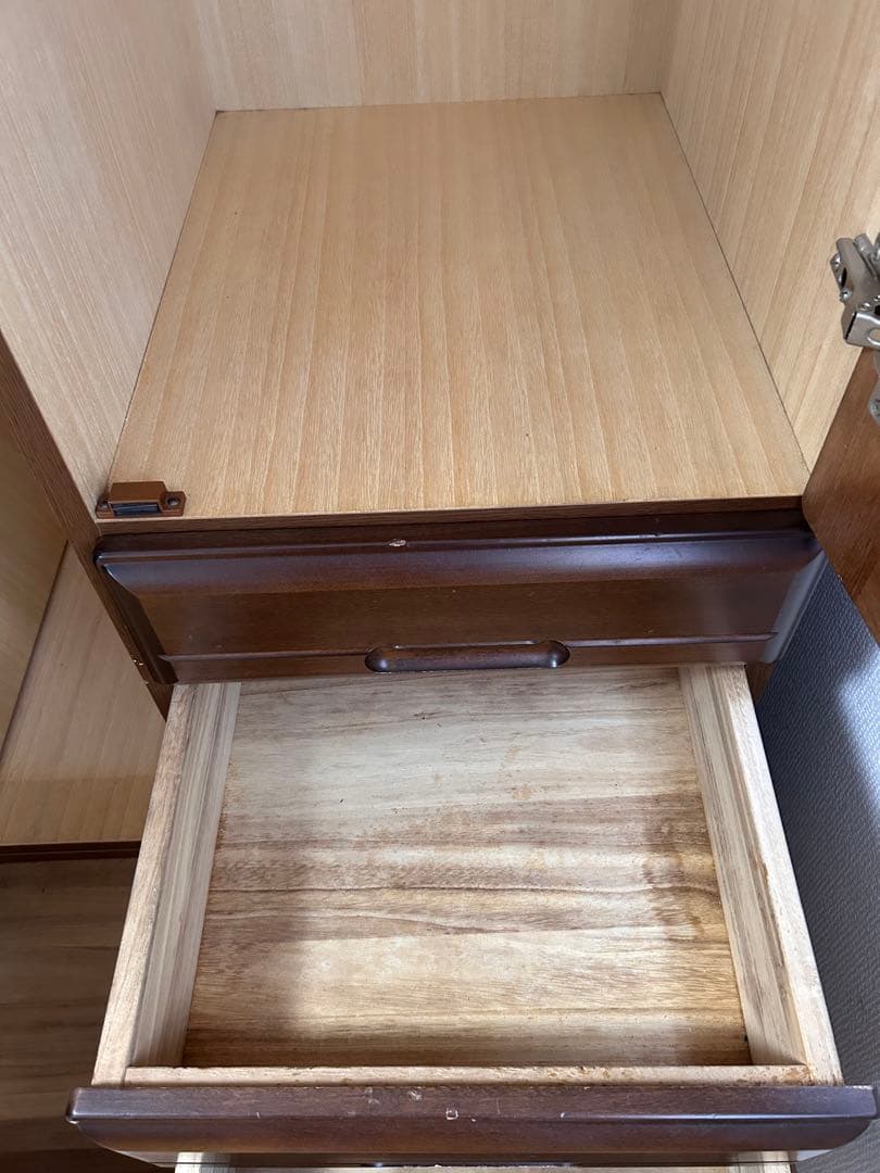 鏡・引き出し・収納棚付きワードローブ（洋服タンス）光家具工業 メルローズ