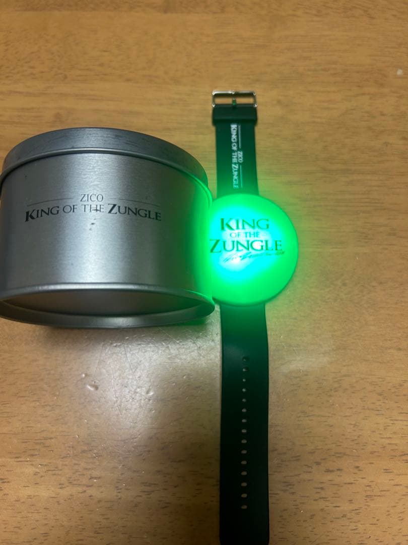 ZICO ジコ　KING OF THE ZUNGLE ペンライト缶ケース付き