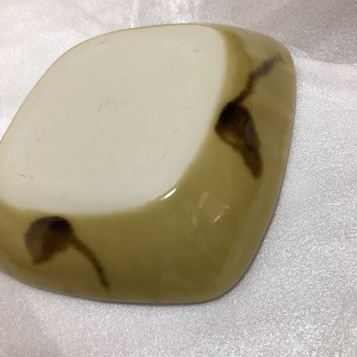 黄磁　鐵彩鉢