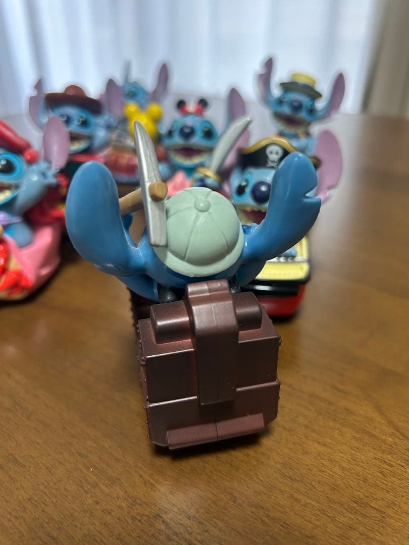 スティッチ　プルバックカー　ディズニーリゾート
