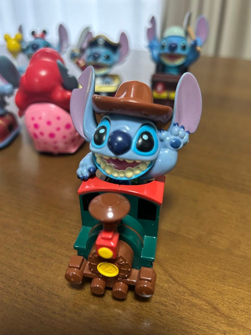 スティッチ　プルバックカー　ディズニーリゾート
