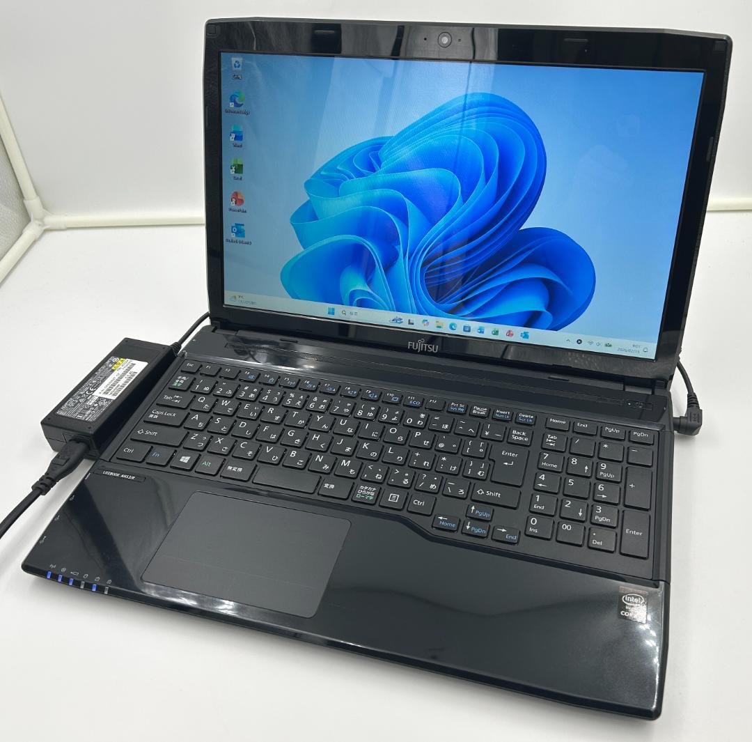 ノートパソコン windows11 オフィス付き core i7 AH53/RB