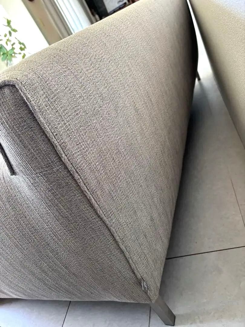 アイラーセン　ストリームライン　3人掛けソファACTUS