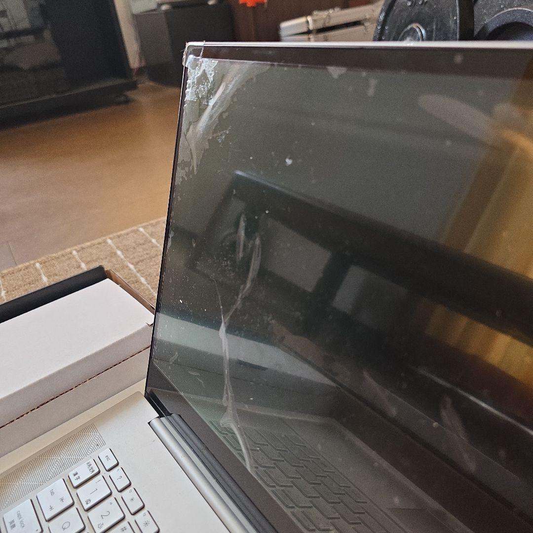HP ENVY Laptop 15-ep0xxx 箱付き中古