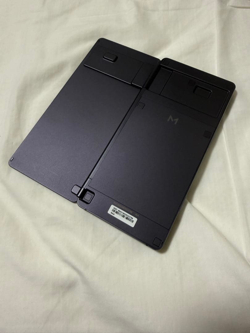 2画面折りたたみスマホ ドコモ M Z-01K