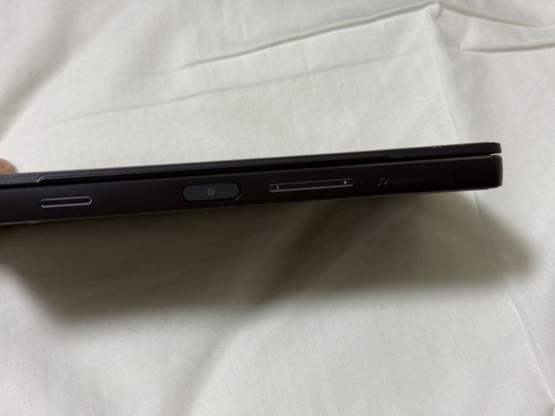 2画面折りたたみスマホ ドコモ M Z-01K