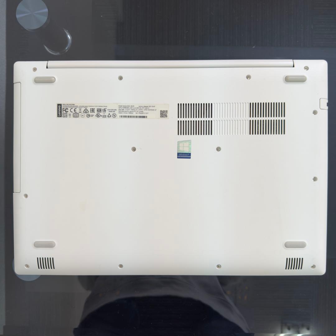 Lenovo ノートPC ideapad 320-15IAPステッカー装飾付き