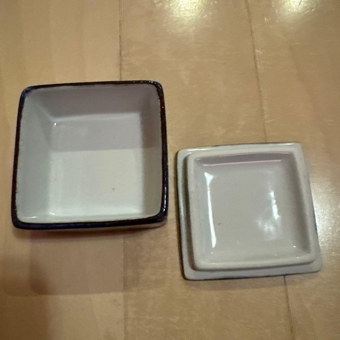 ロイヤルコペンハーゲン小物入れ