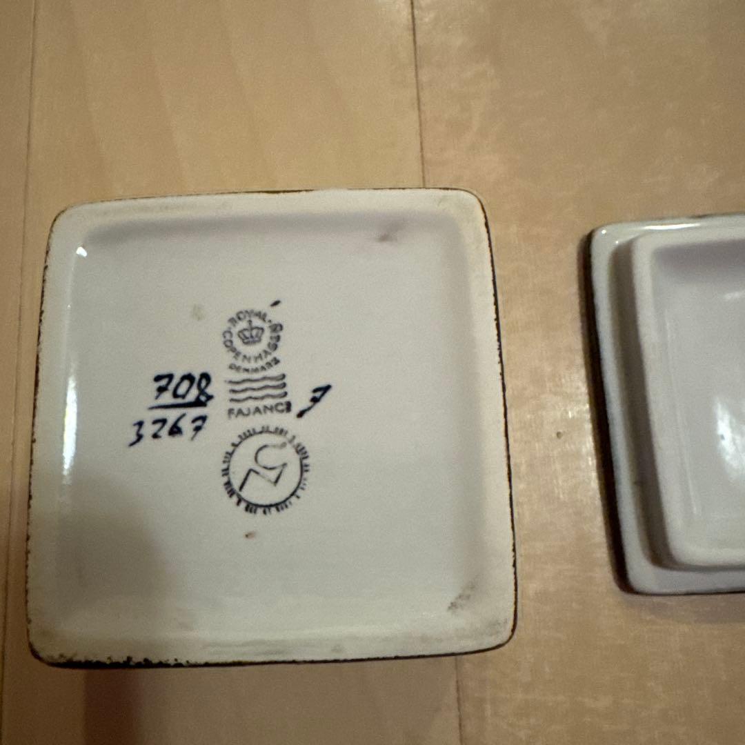 ロイヤルコペンハーゲン小物入れ