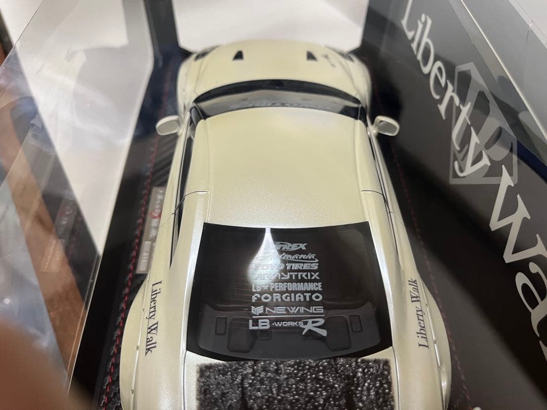 イグニッションモデル ミニカー1/18 リバティーウォーク GTR ホワイト