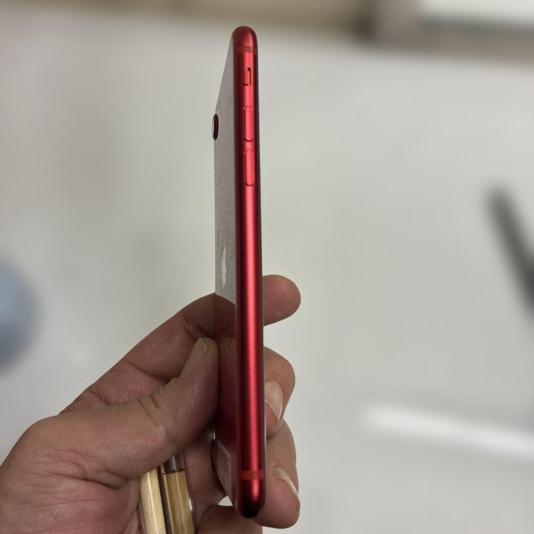 iPhone SE 2 PRODUCT RED 本体
