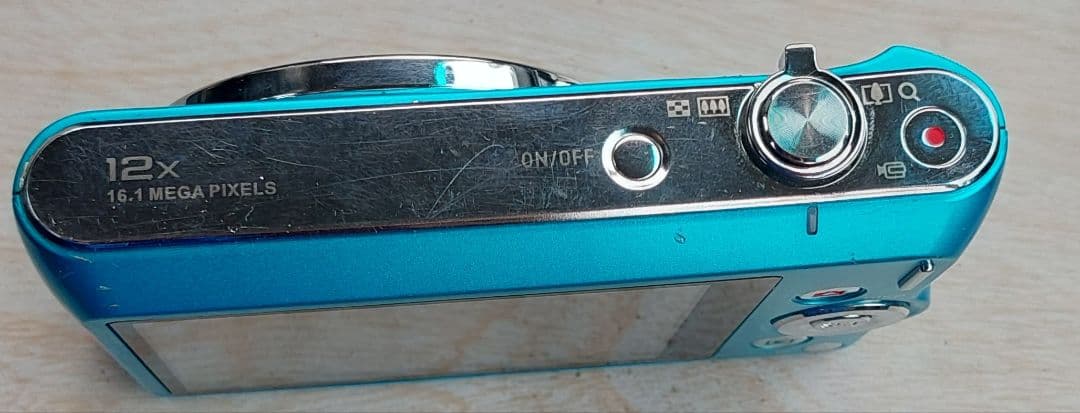 CASIO EXILIM EX-ZS210 青バッテリー弱いのでジャンク