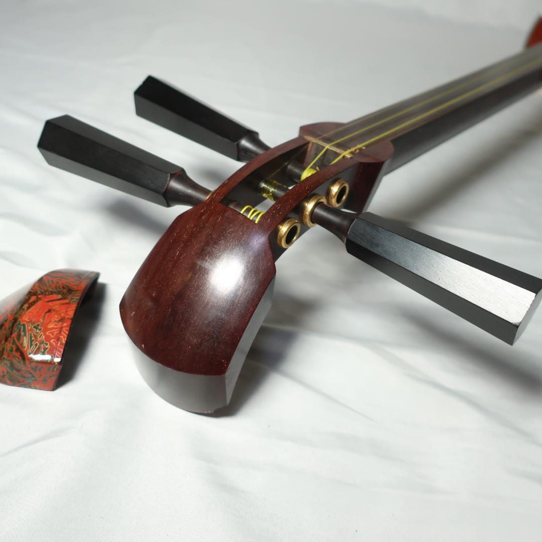 津軽三味線 東さわり 二本溝 紅木 黒檀糸巻き 撥/バチ付 和楽器