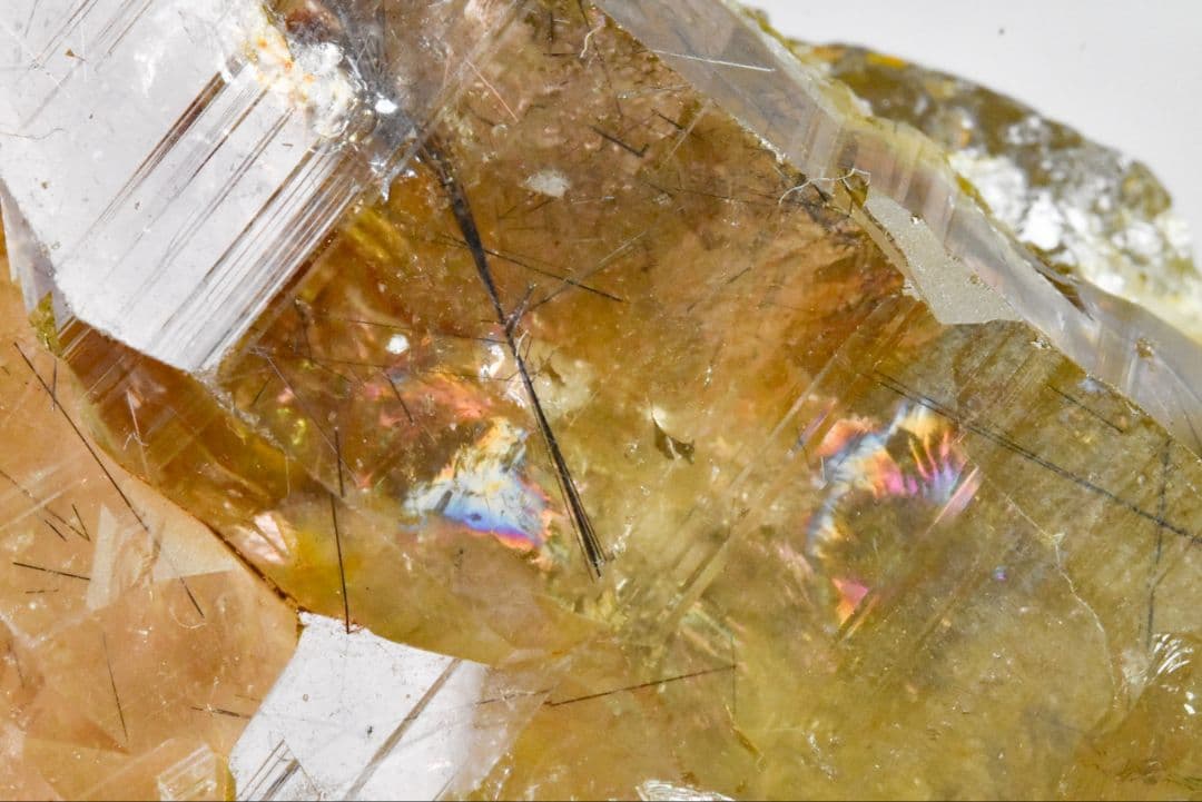 マニハール産 スモーキーブラックルチル