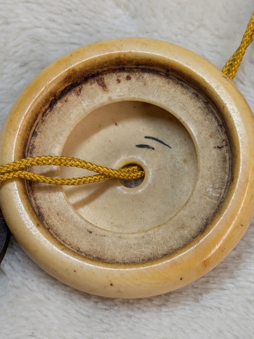 骨董　提げ物　根付　饅頭根付　根付け　金象嵌　桜吹雪　古玩　印籠