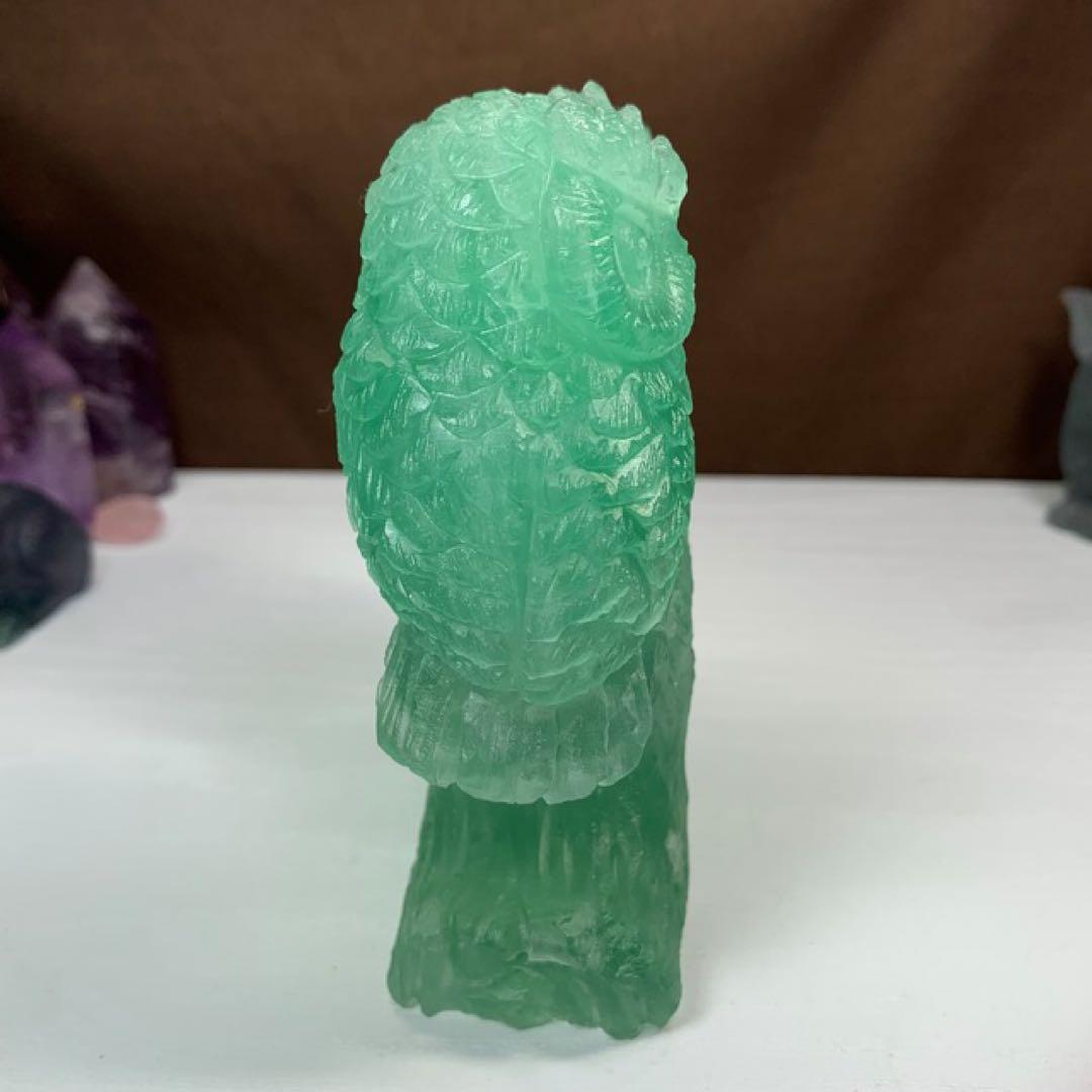 かわいいグリーンフローライト・ふくろう