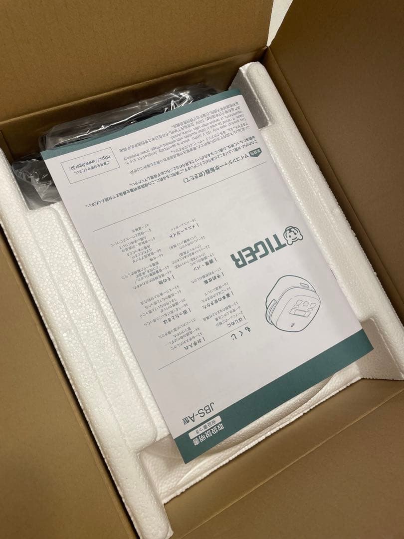 使用1週間　2025年6月購入　タイガー マイコン炊飯器　JBS-A055 WM