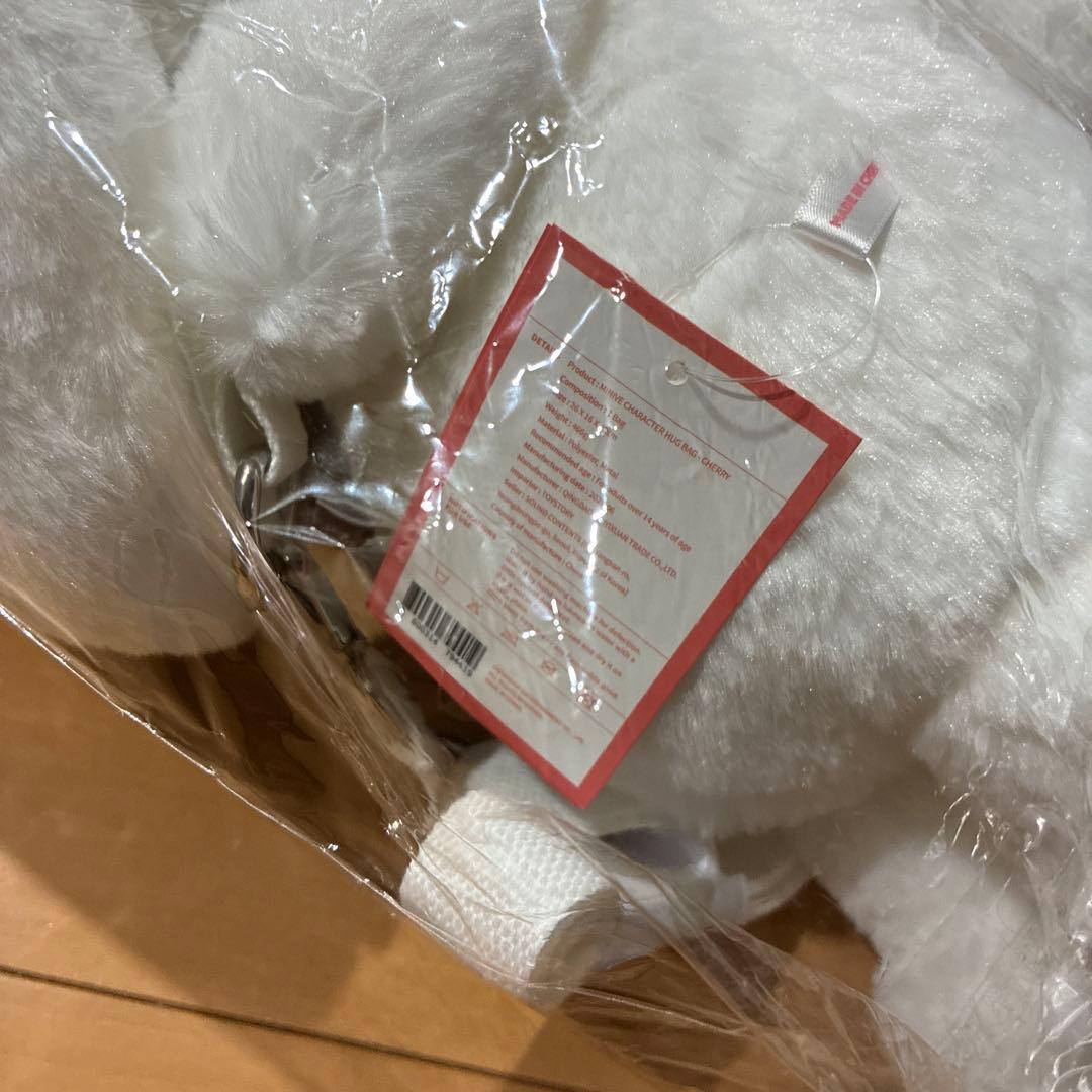minive ハグバッグ　チェリー cherry ストラップ付き