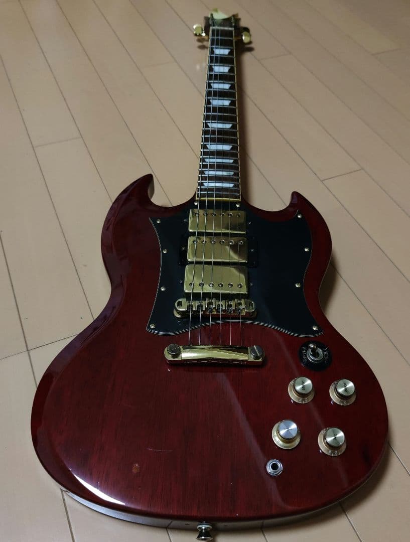 ノーブランド SGタイプ 3ピックアップチェリーレッド 訳ありジャンク