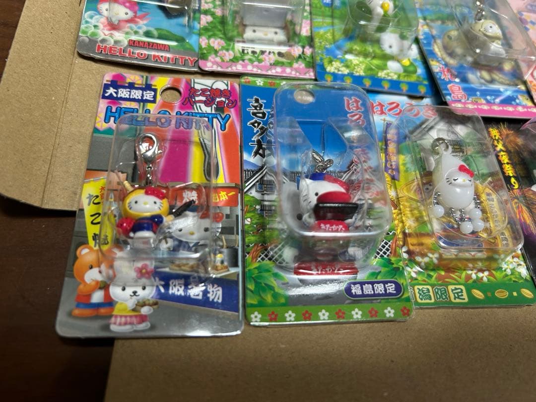 ハローキティ 地域限定　ファスナーマスコット　 17個セットまとめ　ご当地
