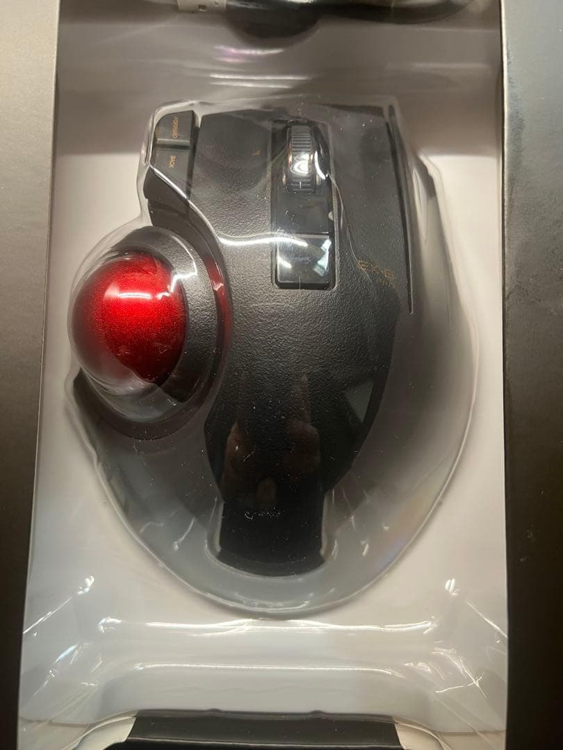 ほぼ新品 ELECOM トラックボール ワイヤレスマウス M-XPT1MRBK