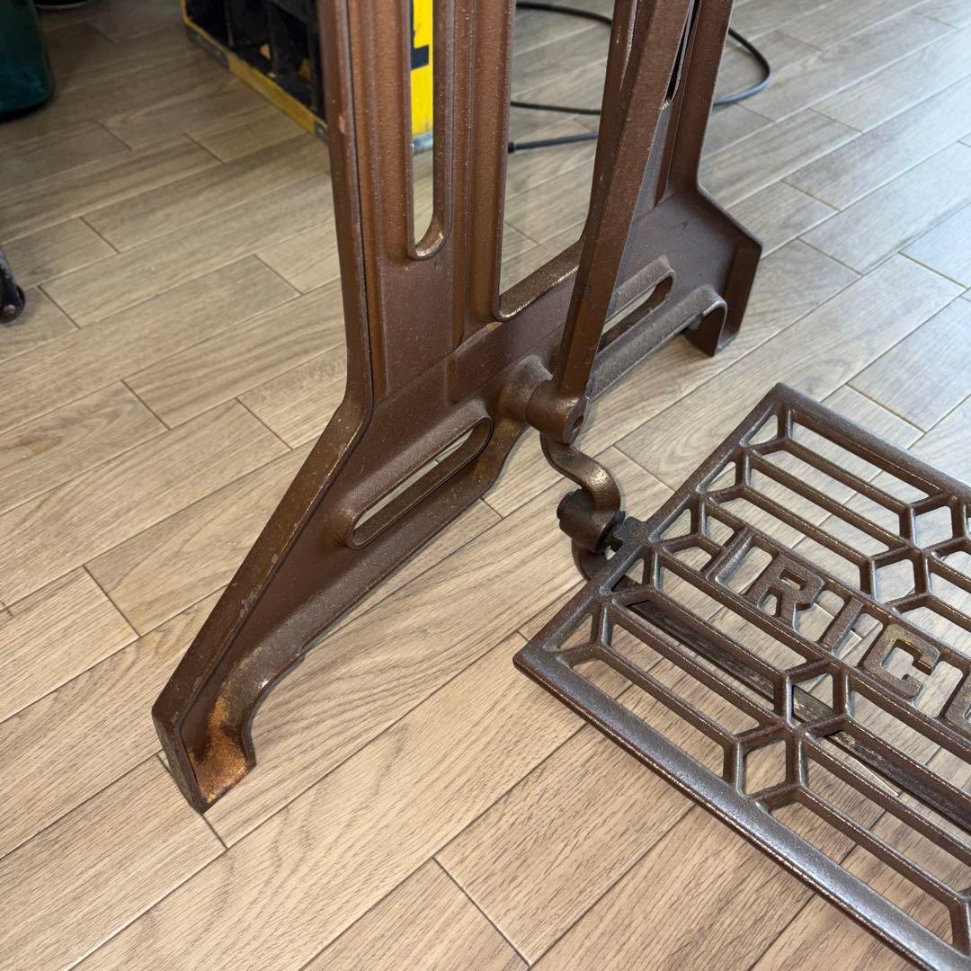 リッカー　足踏みミシン　脚のみ 昭和レトロ　アンティーク　引取り限定