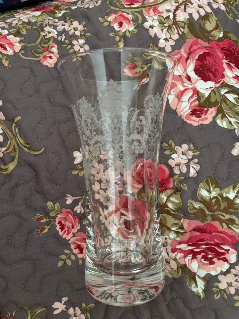 ローラアシュレイ　クリスタル花瓶 エッチング装飾