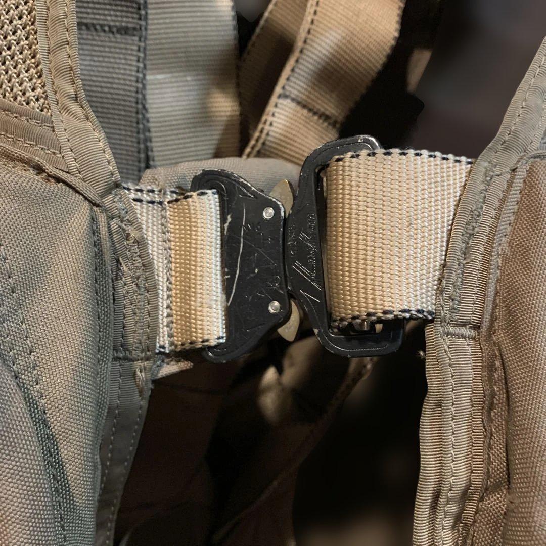 米軍放出品USMC ヘリ　パイロット　coyote サバイバルベスト中古