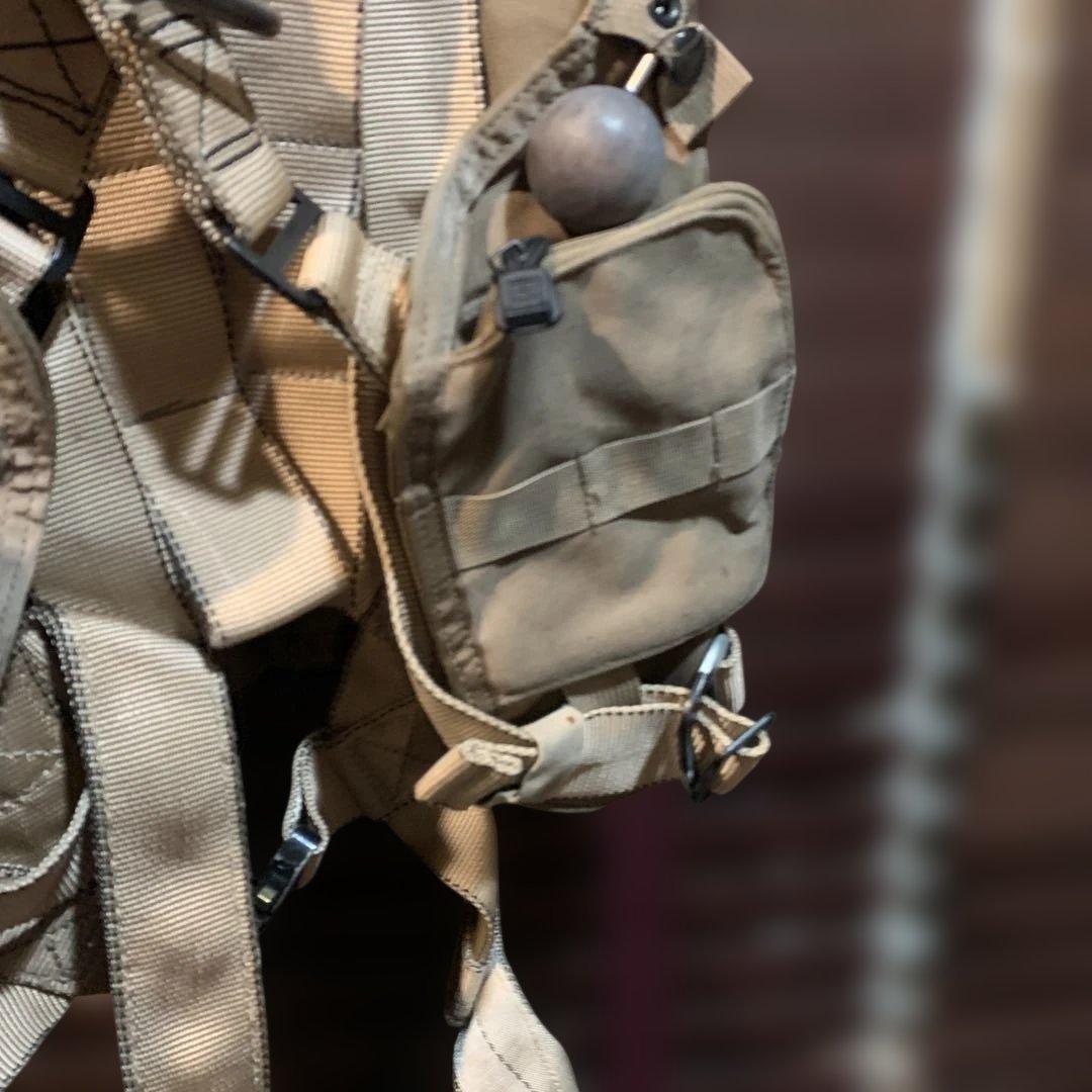 米軍放出品USMC ヘリ　パイロット　coyote サバイバルベスト中古