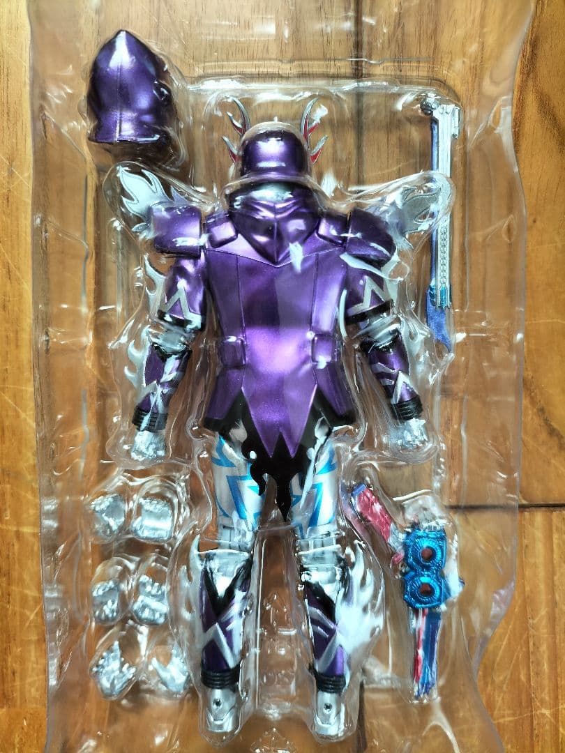 魂ウェブ限定 S.H.Figuarts 仮面ライダーディープスペクター