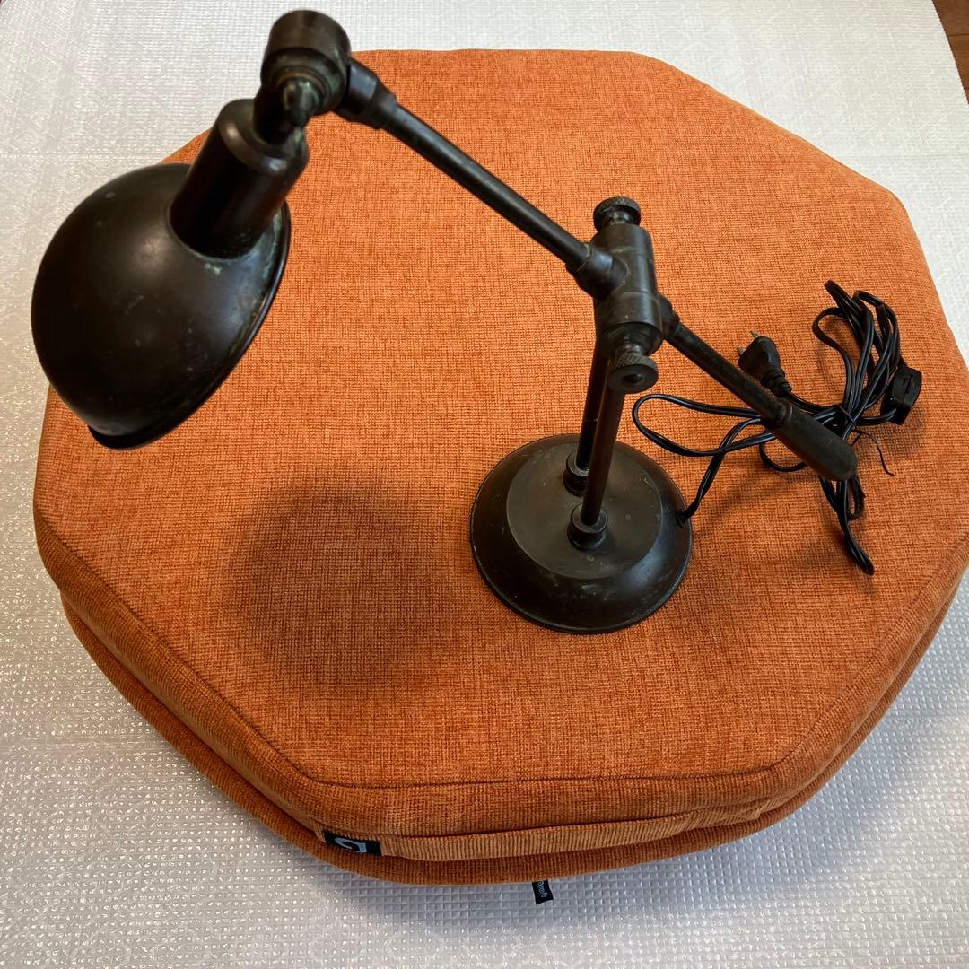 アンティーク　テーブルランプ　ベルギー