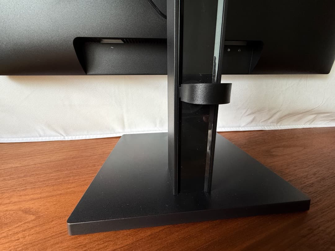 ヒューレットパッカード　OMEN 27q 　27インチゲーミングディスプレイ