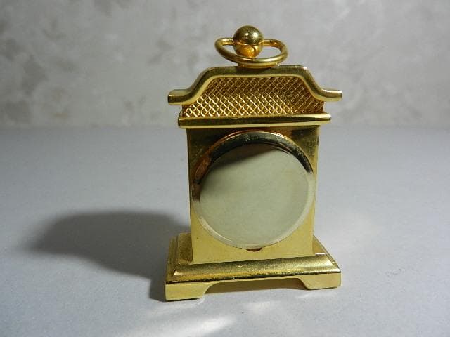 ミニチュアクォーツ型飾り置き時計３点（Ｌａｕｒｉｅｒブランド）