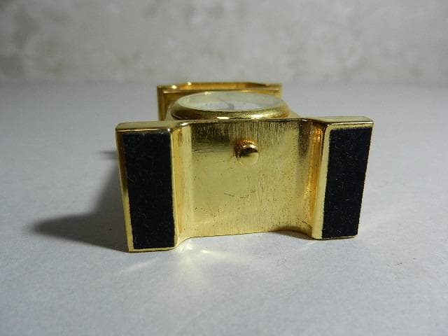 ミニチュアクォーツ型飾り置き時計３点（Ｌａｕｒｉｅｒブランド）