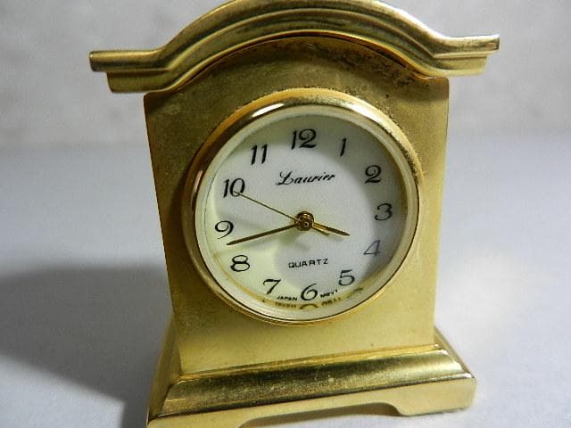 ミニチュアクォーツ型飾り置き時計３点（Ｌａｕｒｉｅｒブランド）