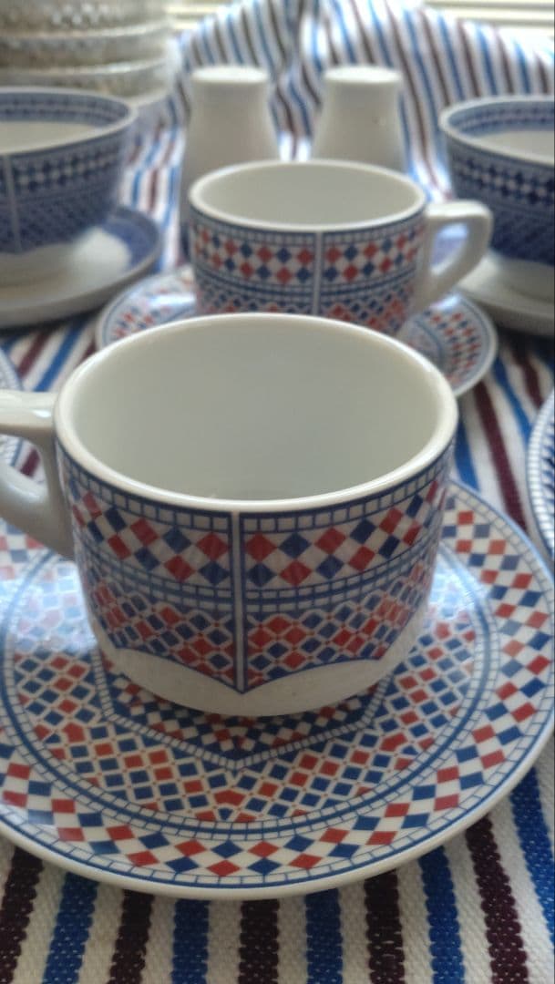 大特価・廃盤・希少cosema コセマモロッコ陶器 フルセット修正されたオファー