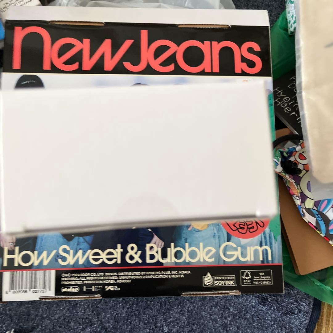 newjeans メンバーシップ限定　バニズキットとnewjeans ペンライト