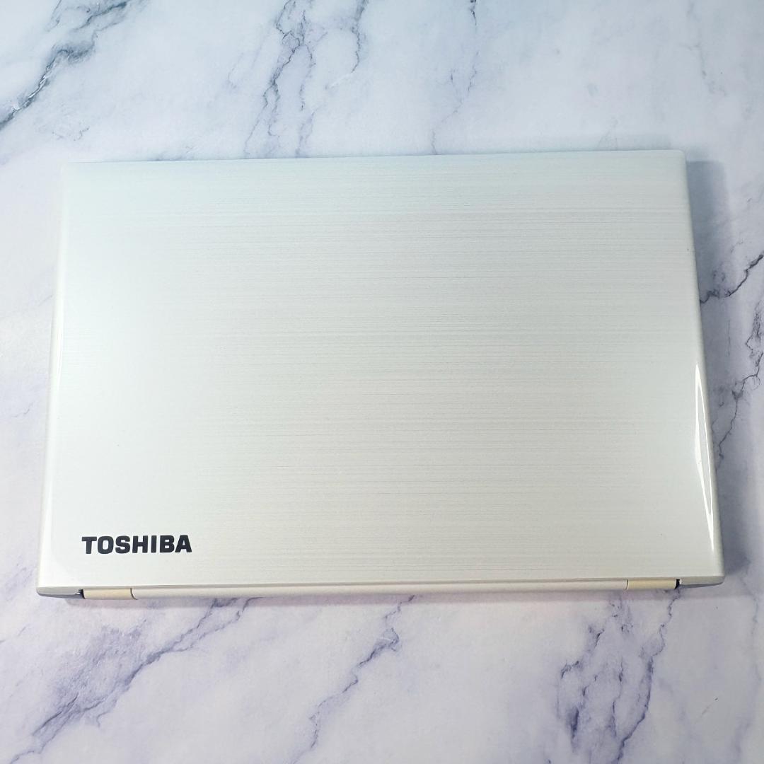 SSDで快速☆カメラ・DVDマルチ・メモリ8GB・Win11・ノートパソコン