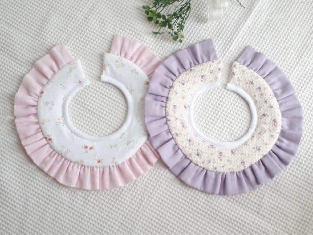 送料無料☆ふりふりまんまる　スタイ　(レースonフリル)ラベンダー