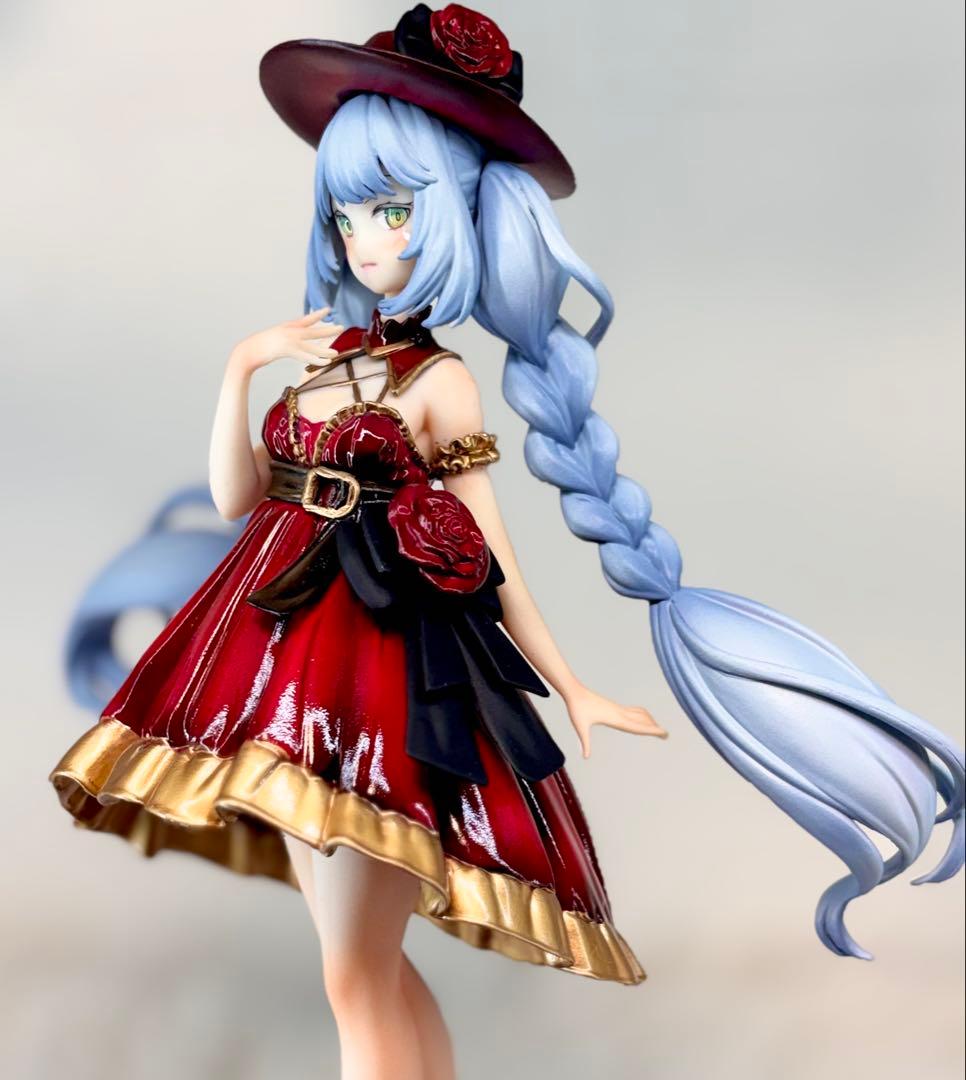 初音ミク　フィギュア　リペイント　おでかけドレス