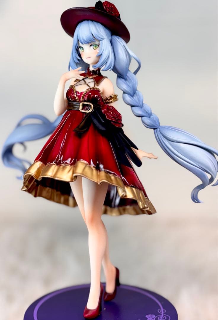 初音ミク　フィギュア　リペイント　おでかけドレス