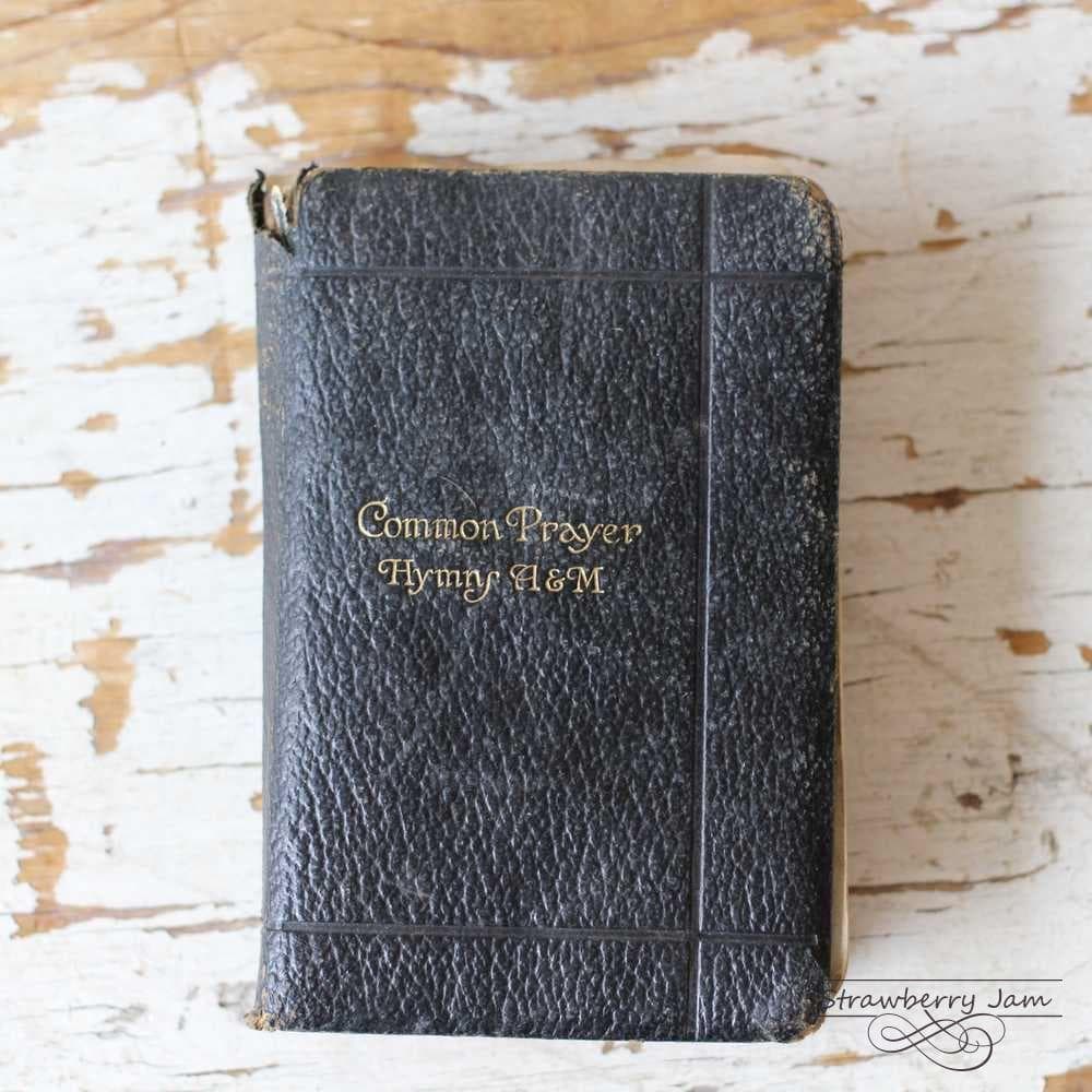 L2310-58 送料込！ 英国アンティーク アンティークブック 本 教会