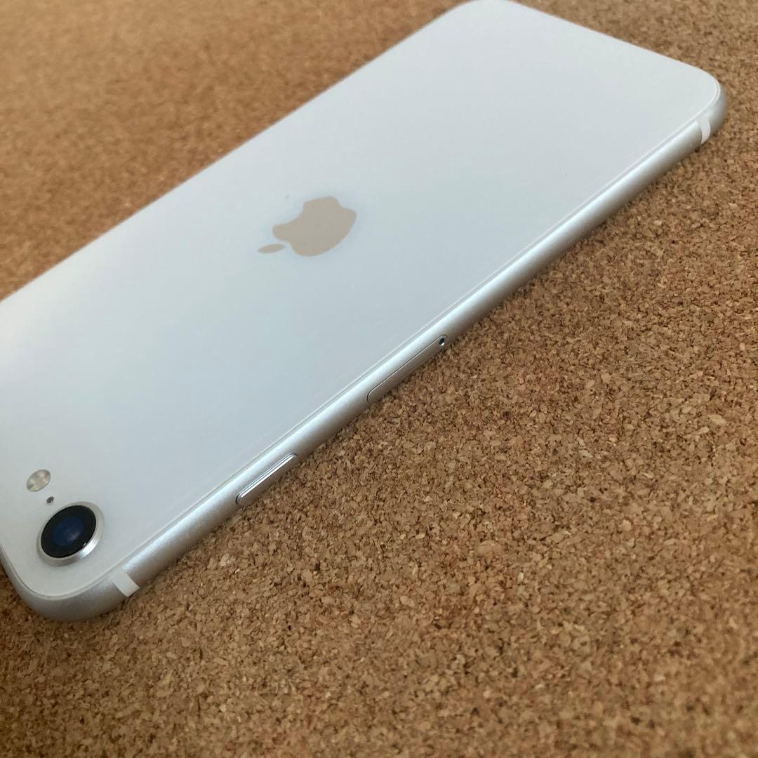 4170 電池新品☆比較的美品☆iPhoneSE2 64GB SIMフリー☆